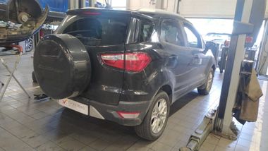 Ford EcoSport 2018 года, 137 996 км - вид 3