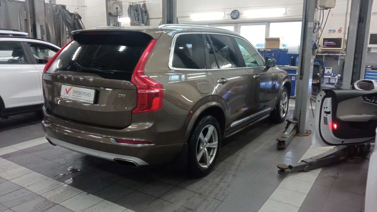 Volvo XC90 2015 года, 303 304 км - вид 3