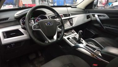 Geely Atlas 2018 года, 199 438 км - вид 5