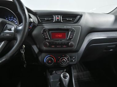 KIA Rio 2014 года, 100 307 км - вид 9