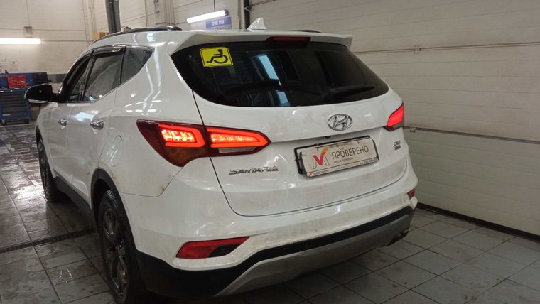 Hyundai Santa Fe 2017 года, 214 589 км - вид 4