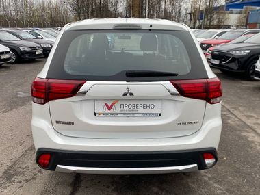 Mitsubishi Outlander 2016 года, 121 327 км - вид 6