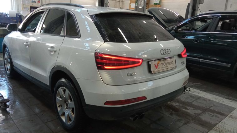 Audi Q3 2013 года, 299 619 км - вид 4