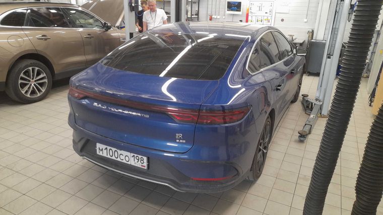 BYD Han EV 2022 года, 58 340 км - вид 3