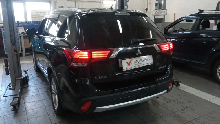 Mitsubishi Outlander 2015 года, 139 653 км - вид 4