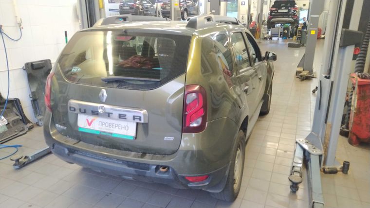 Renault Duster 2016 года, 181 296 км - вид 3