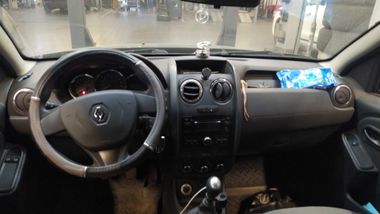 Renault Duster 2016 года, 181 296 км - вид 5