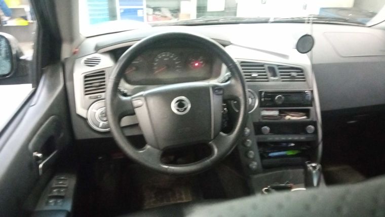 SsangYong Kyron 2010 года, 124 703 км - вид 5