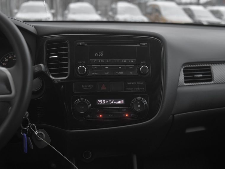 Mitsubishi Outlander 2016 года, 234 119 км - вид 7