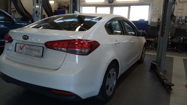 KIA Cerato 2018 года, 182 695 км - вид 3
