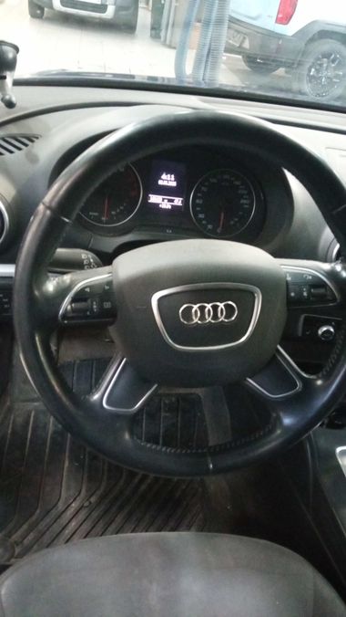 Audi A3 2015 года, 166 423 км - вид 5