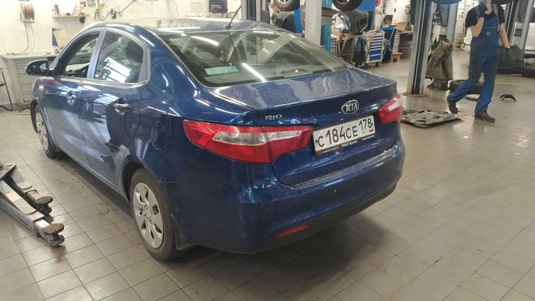 KIA Rio 2014 года, 110 449 км - вид 4
