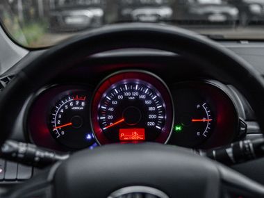 KIA Rio 2014 года, 110 449 км - вид 5