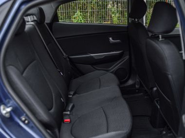 KIA Rio 2014 года, 110 449 км - вид 11