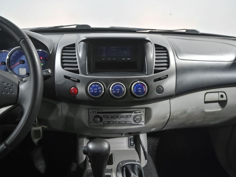 Mitsubishi L200 2008 года, 393 728 км - вид 10