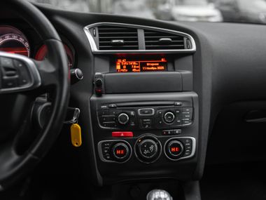 Citroen C4 2012 года, 301 678 км - вид 9