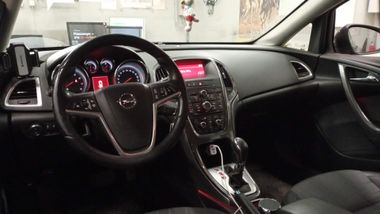 Opel Astra 2013 года, 236 232 км - вид 5