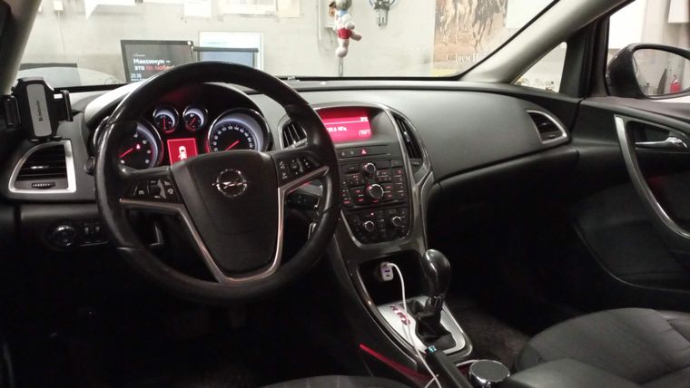 Opel Astra 2013 года, 236 232 км - вид 5