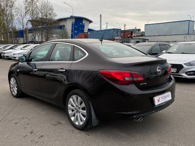 Opel Astra 2013 года, 236 232 км - вид 6