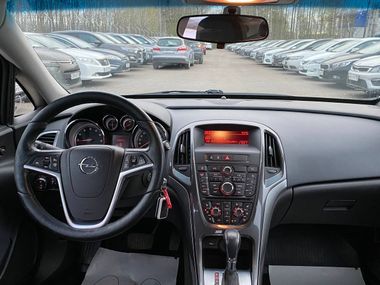 Opel Astra 2013 года, 236 232 км - вид 7