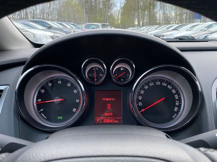 Opel Astra 2013 года, 236 232 км - вид 8