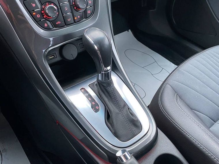 Opel Astra 2013 года, 236 232 км - вид 13