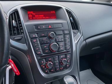 Opel Astra 2013 года, 236 232 км - вид 12