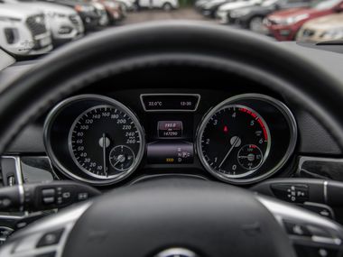 Mercedes-Benz M-класс 2014 года, 147 219 км - вид 5