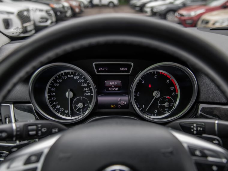 Mercedes-Benz M-класс 2014 года, 147 219 км - вид 5