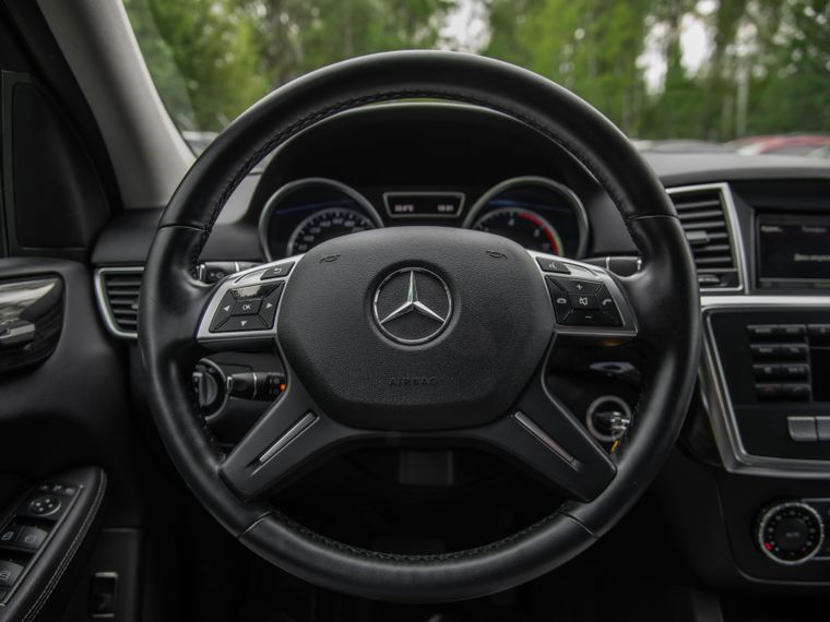 Mercedes-Benz M-класс 2014 года, 147 219 км - вид 7