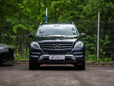 Mercedes-Benz M-класс 2014 года, 147 219 км - вид 3