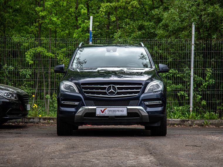Mercedes-Benz M-класс 2014 года, 147 219 км - вид 3