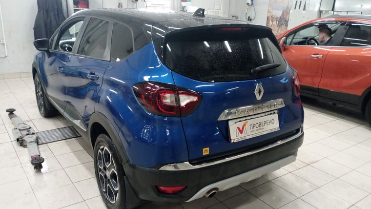 Renault Kaptur 2021 года, 76 599 км - вид 4