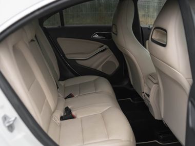 Mercedes-Benz CLA-класс 2014 года, 92 153 км - вид 11