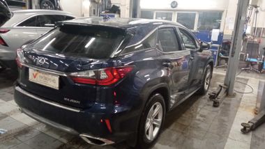 Lexus RX 2017 года, 245 000 км - вид 3