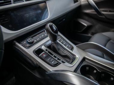 Geely Atlas 2021 года, 61 801 км - вид 11