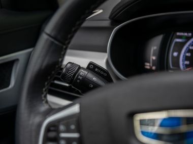 Geely Atlas 2021 года, 61 801 км - вид 6
