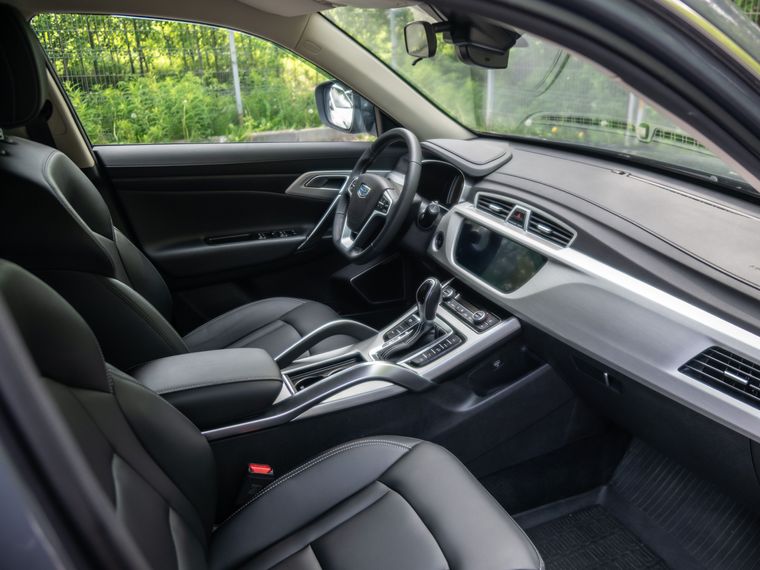 Geely Atlas 2021 года, 61 801 км - вид 18