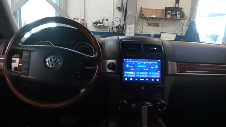 Volkswagen Touareg 2005 года, 221 913 км - вид 5