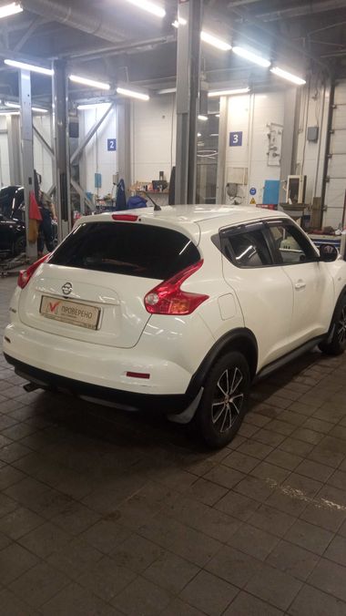 Nissan Juke 2013 года, 154 143 км - вид 3