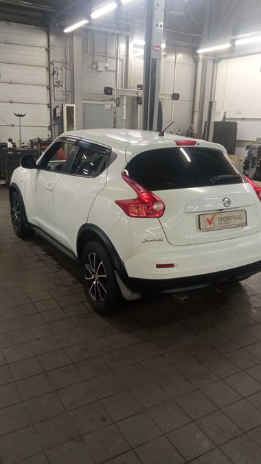 Nissan Juke 2013 года, 154 143 км - вид 4