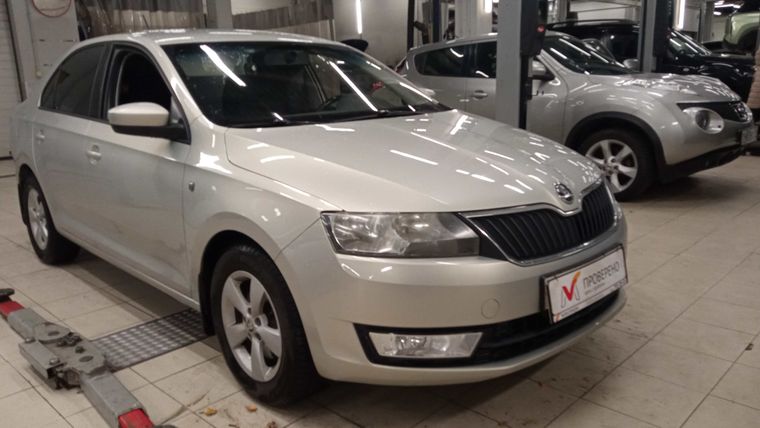 Skoda Rapid 2014 года, 130 669 км - вид 3