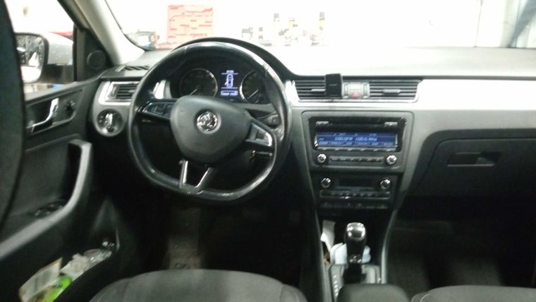 Skoda Rapid 2014 года, 130 669 км - вид 6