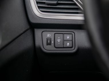 Hyundai Solaris 2019 года, 133 739 км - вид 9