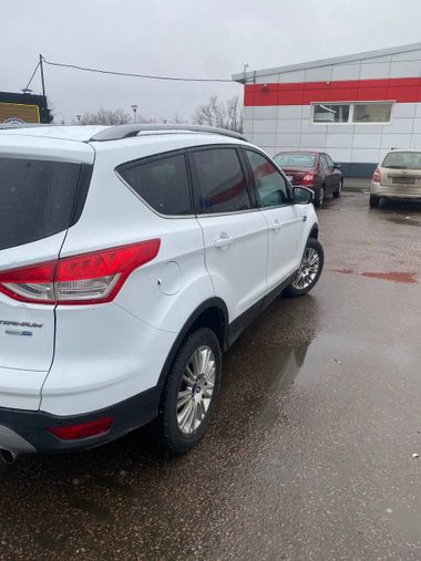 Ford Kuga 2016 года, 164 421 км - вид 3