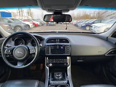 Jaguar XE 2016 года, 144 470 км - вид 7