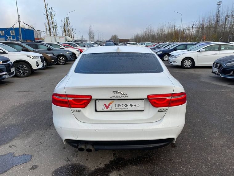 Jaguar XE 2016 года, 144 470 км - вид 5