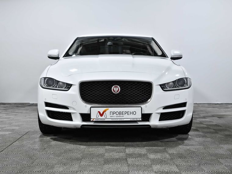 Jaguar XE 2016 года, 144 470 км - вид 4