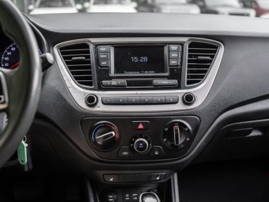 Hyundai Solaris 2018 года, 299 000 км - вид 7