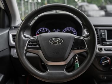 Hyundai Solaris 2018 года, 299 000 км - вид 6